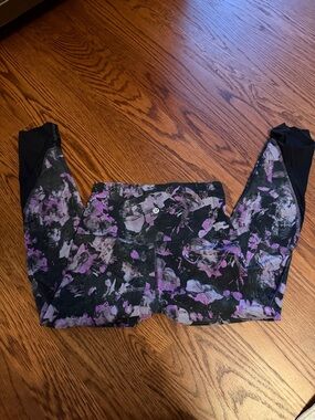 lululemon' Black & Purple Floral Print Leggings